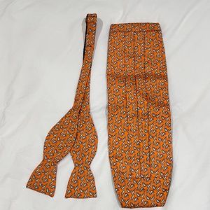 Vineyard Vines Orange Trout Bow Tie and Cummerbund Set
